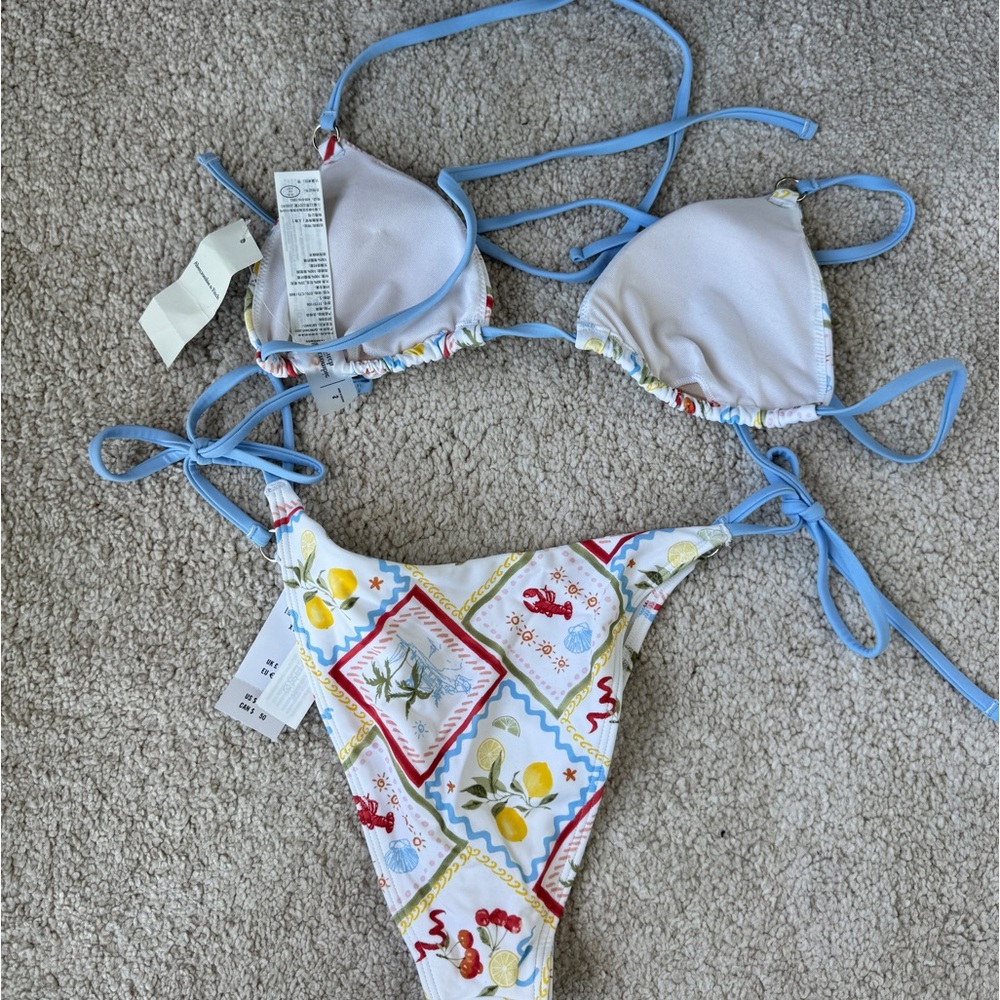 NWT Abercrombie Bikini Top - Picture 4 of 4